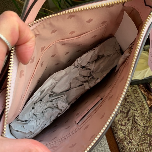 Authentic Kate SPADE Saffiano leather floral zip top Crosby - Picture 4 of 11